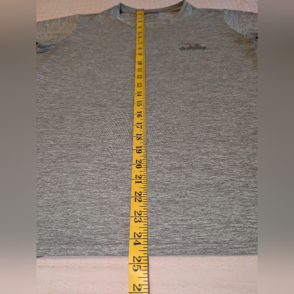 Patagonia Women's Capilene Cool Daily Graphic Shirt, Size Large - Picture 10 of 10